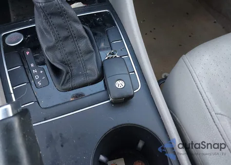 2015 Volkswagen Passat 1.8T Limited Edition from USA, damaged, VIN 1VWAT7A32FC113207